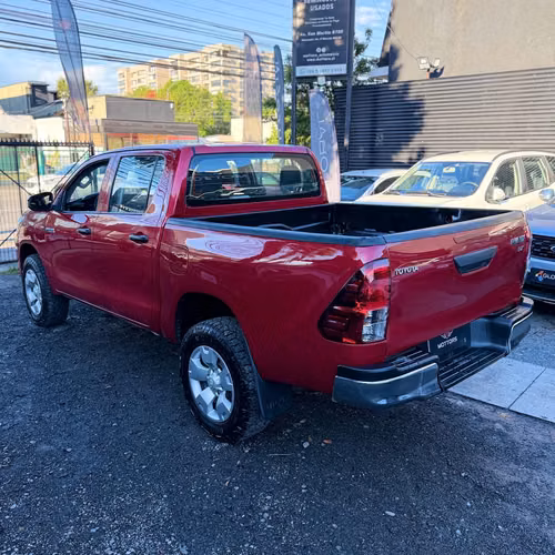 TOYOTA HILUX DX 2023 4X4 - Imagen 4