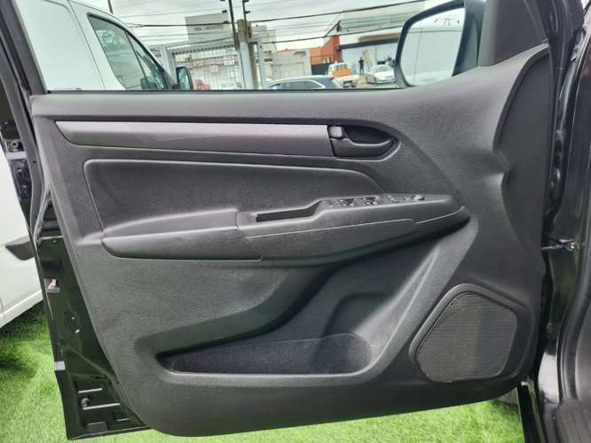 Chevrolet Colorado 2.8TD WT MT 4WD S 2025 - Imagen 12