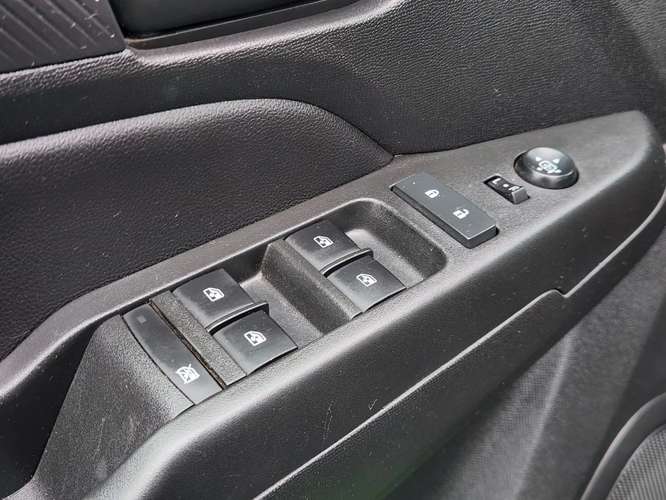 Chevrolet Colorado 2.8TD WT MT 4WD S 2025 - Imagen 20