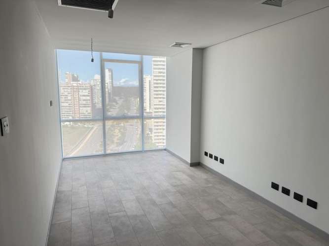 SE VENDE OFICINA EN BOSQUES MONTEMAR. EDIFICIO COR - Imagen 11