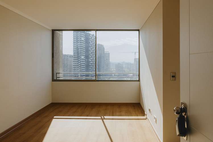 RETAIL Av. Vicuña Mackenna 881 3 Dormitorios y 1 Baño Piso 19