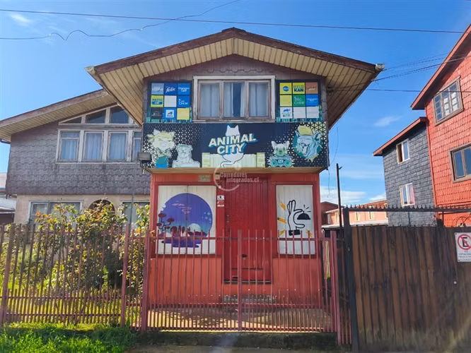 Local Comercial en transitada esquina de Puerto Varas