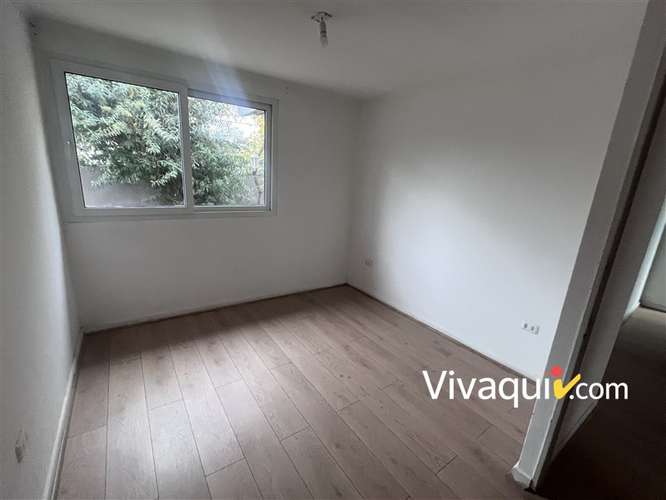Casa en arriendo de 3 dorm mas servicio en Macul - Imagen 9