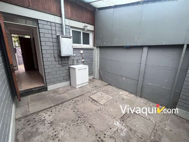 Casa en arriendo de 3 dorm mas servicio en Macul - Imagen 12