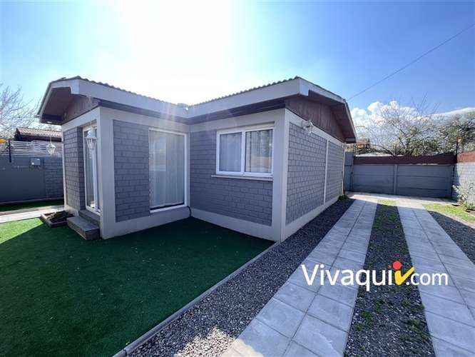 Casa en arriendo de 3 dorm mas servicio en Macul