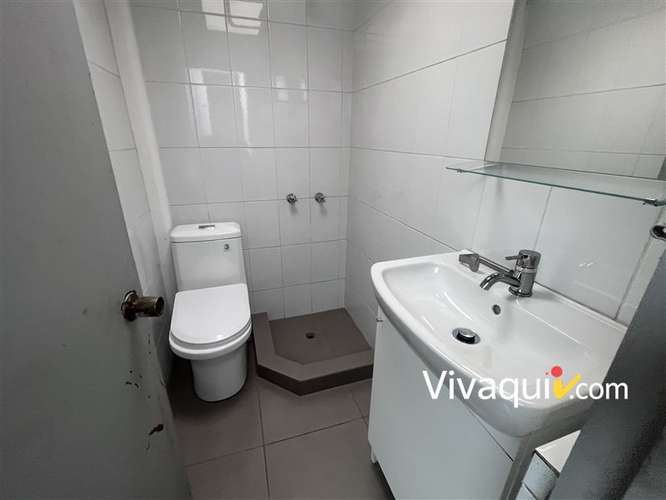 Casa en arriendo de 3 dorm mas servicio en Macul - Imagen 16