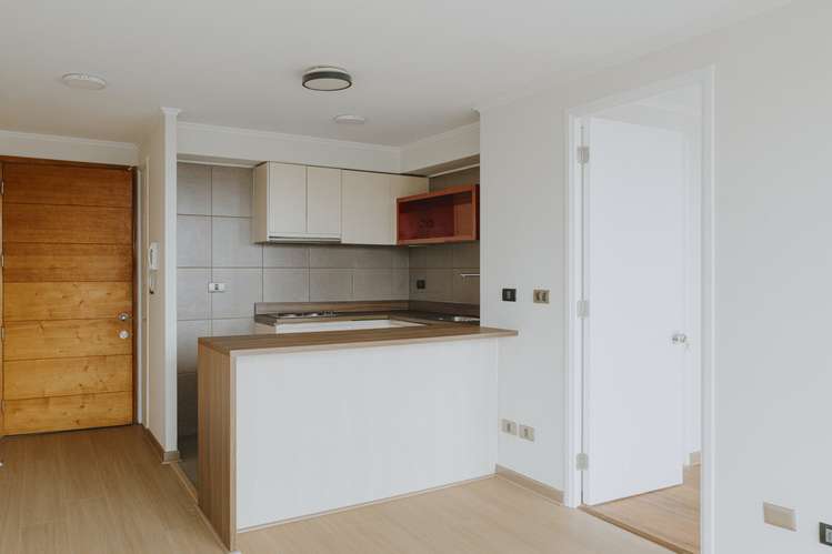 RETAIL Carmen 644 Arriendo 1 Dorm y 1 Baño Piso 9