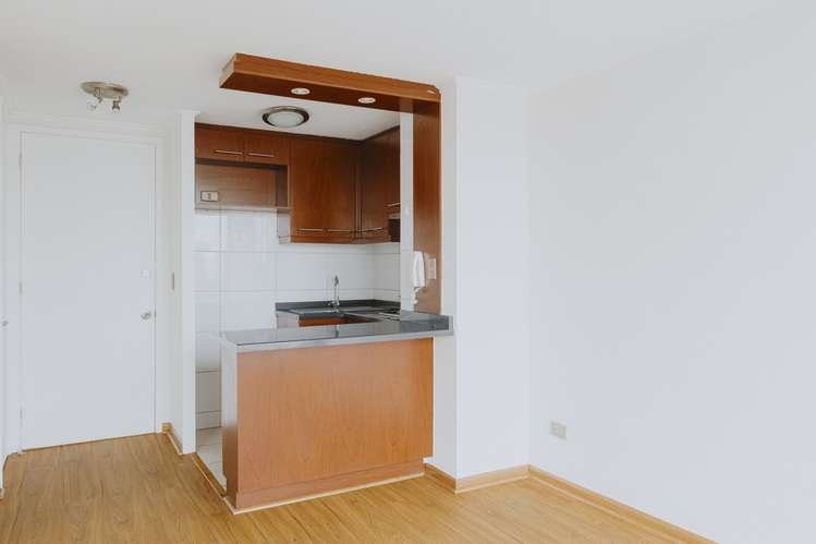 RETAIL Coquimbo 1331 Arriendo 1 Dorm y 1 Baño Piso 4