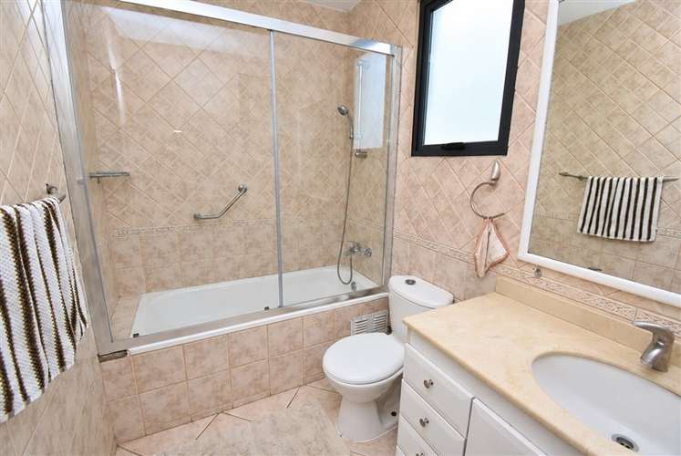 Casa en arriendo de 4 dorm. en La Reina