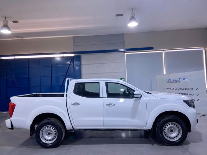 NAVARA SE 4X4 SZCV93-SANTIAGO - Imagen 5