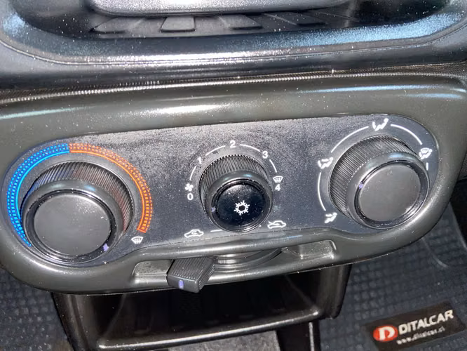 RAM 700 SLT 4X2 SXGX91-SANTIAGO - Imagen 16