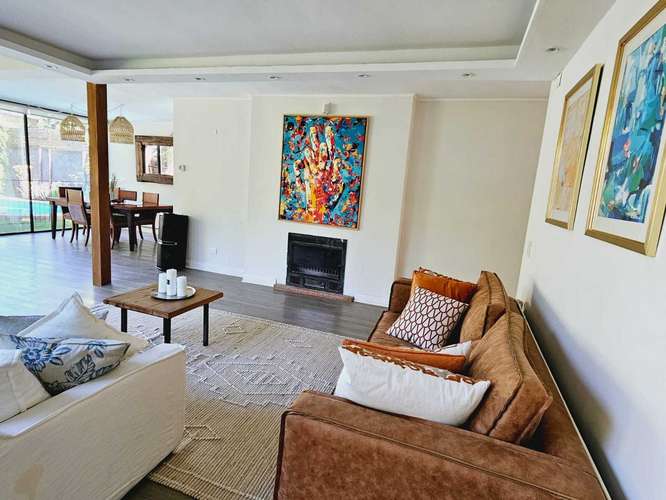 ARRIENDO CASA/ AMOBLADA/LA REINA (96289)