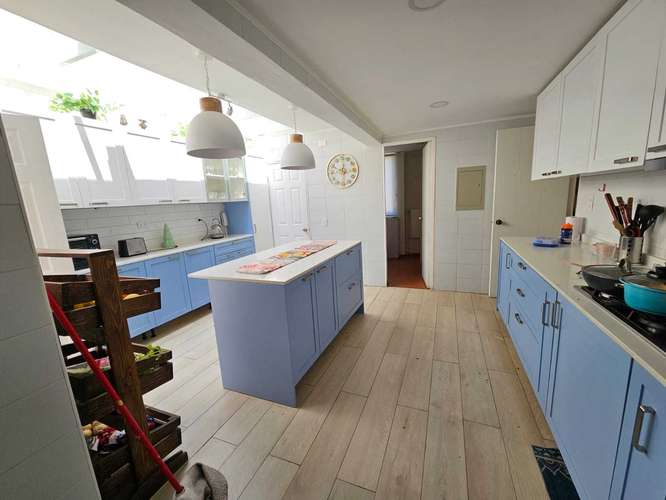 ARRIENDO CASA/ AMOBLADA/LA REINA (96289)