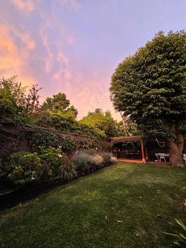 ARRIENDO CASA/ AMOBLADA/LA REINA (96289)