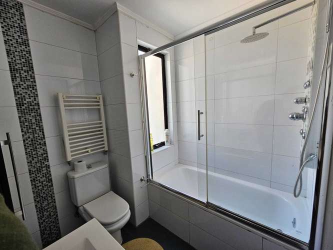 ARRIENDO CASA/ AMOBLADA/LA REINA (96289)