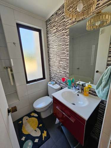 ARRIENDO CASA/ AMOBLADA/LA REINA (96289)