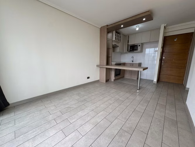 Sta. Petronila 28, con Av. Ecuador, Metro Las Rejas - Imagen 3