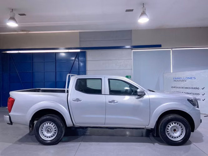 NAVARA SE 4X2 TKSF35-SANTIAGO - Imagen 5