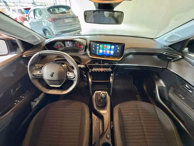 PEUGEOT 208 STYLE