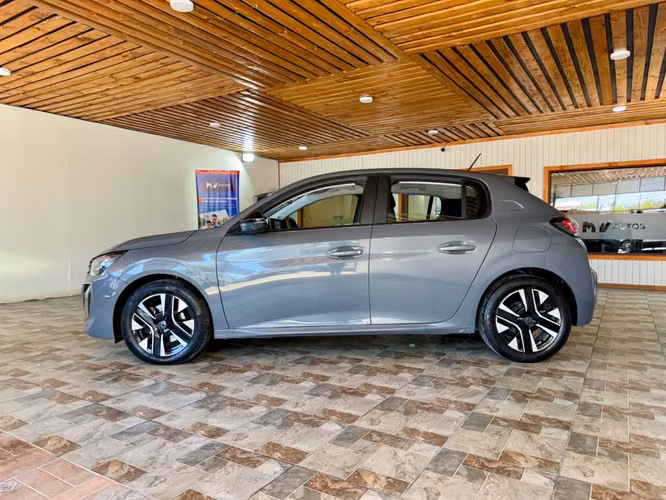 PEUGEOT 208 STYLE
