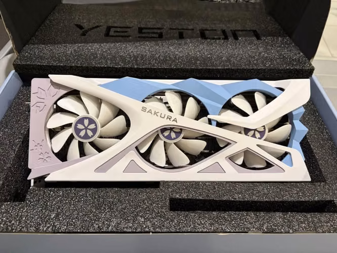 RX7700XT 12G Edicion Coleccionista