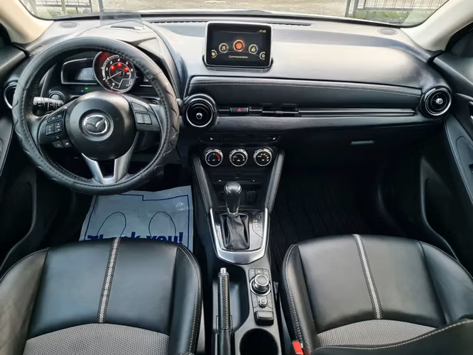Mazda Demio 4x4 2017 - Imagen 10