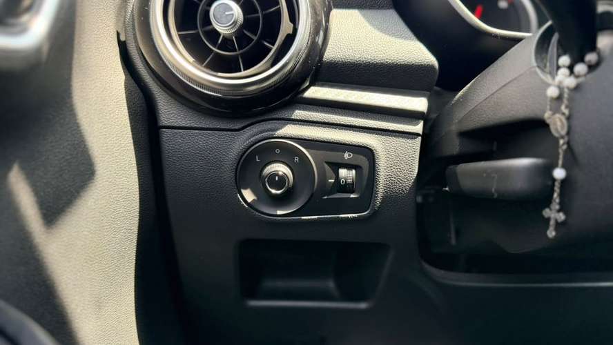 MG MG3 1.5 STD HB MT (2024) - Imagen 19