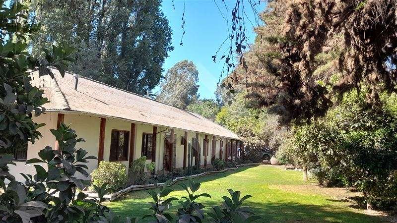 Sitio en arriendo en Buín con casa apta comercial