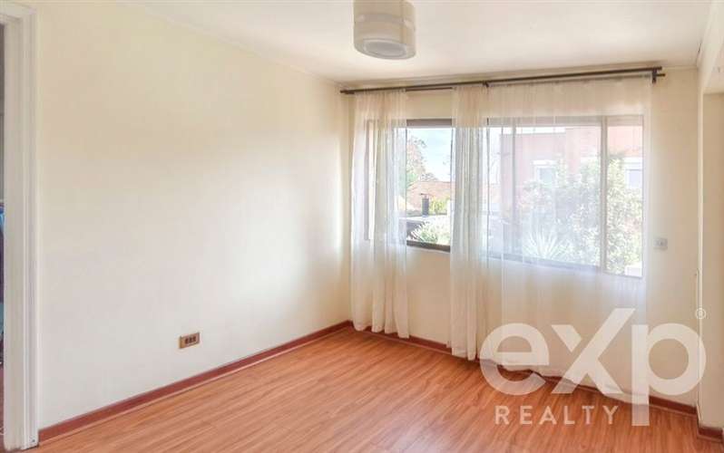 Casa en venta La Reina. Valenzuela Puelma - Condominio