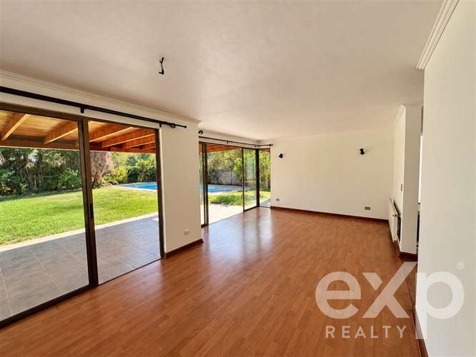 Arriendo Casa 3 Dormitorios con Piscina Santa Elena Chicureo - Imagen 3