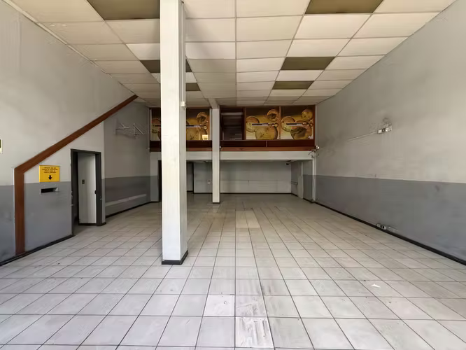 EXCELENTE PROPIEDAD COMERCIAL CALLE PRAT