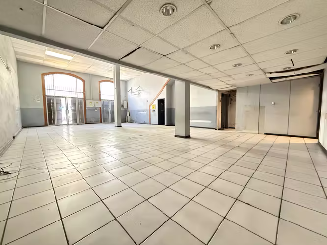 EXCELENTE PROPIEDAD COMERCIAL CALLE PRAT