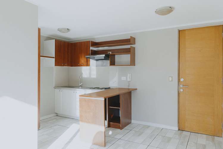 RETAIL San Martín 714 Arriendo 2 Dorms y 1 Baño Piso 16