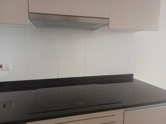 DEPTO EDIFICIO BULNES 3 dormitorios, 2 baños. Con Estacionamiento