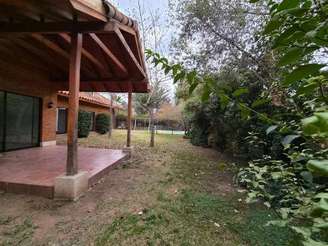 Se Arrienda hermosa casa en El Polo de Machali