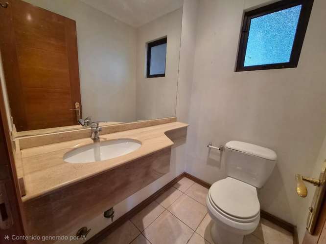 Se vende hermosa casa en Loteo El Polo. Machalí