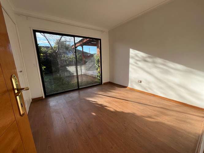 Se vende hermosa casa en Loteo El Polo. Machalí