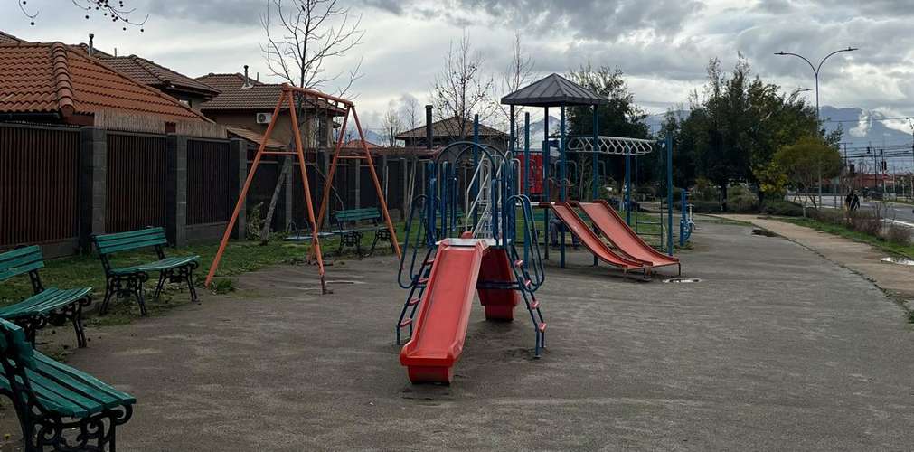 SE VENDE HERMOSA CASA EN CONDOMINIO LA SIEMBRA. MACHALÍ
