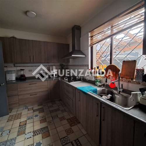 Gran Casa en venta de 4 dorm. en Quinta Normal - Imagen 11