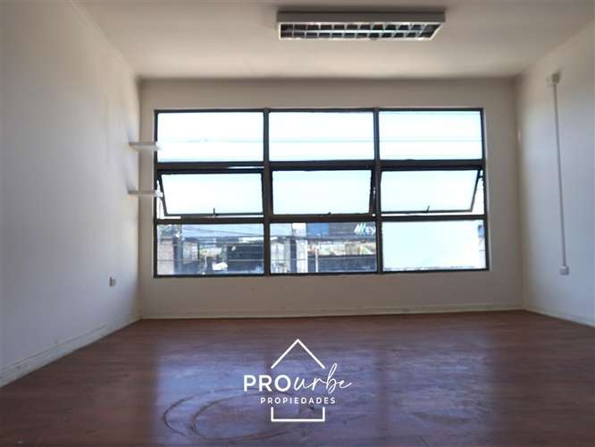 Local Comercial con oficina arriendo en Quillota