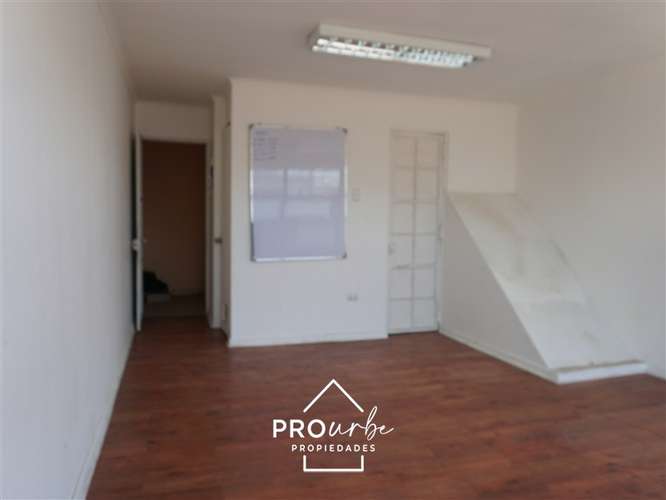 Local Comercial con oficina arriendo en Quillota