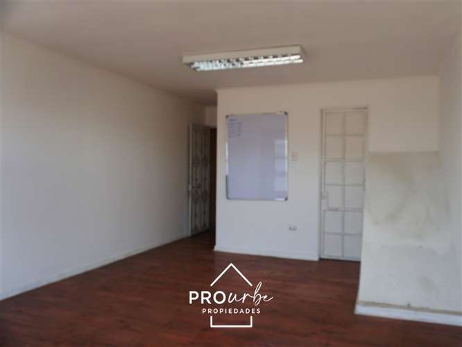 Oficina y local comercial en arriendo en Quillota