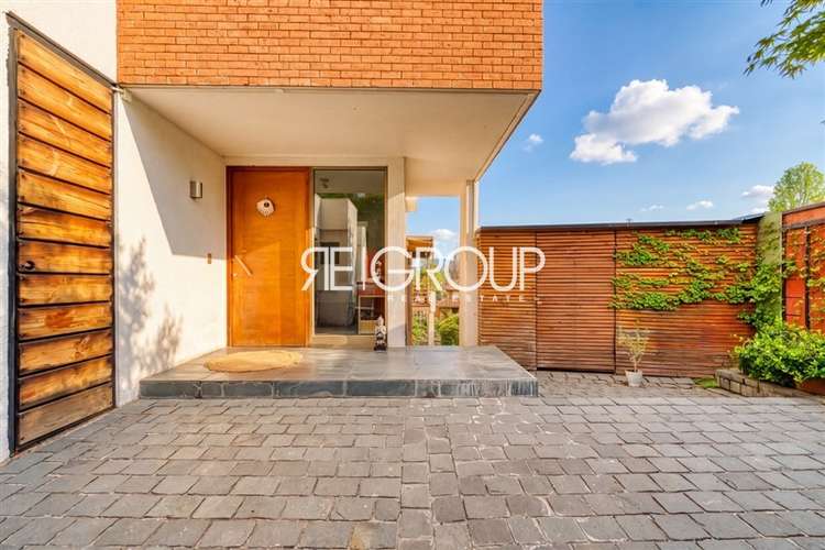 Casa en venta de 4 dorm. en Lo Barnechea