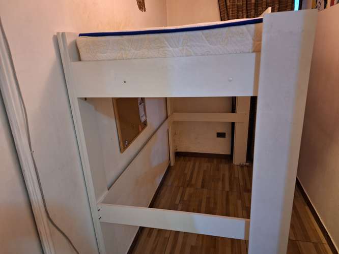 Cama en altura