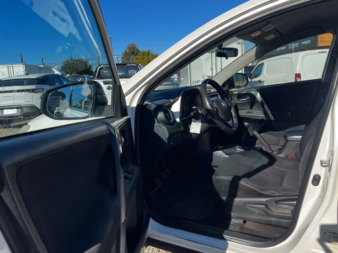 TOYOTA RAV 4 - Imagen 12