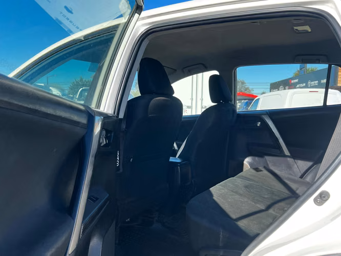 TOYOTA RAV 4 - Imagen 14
