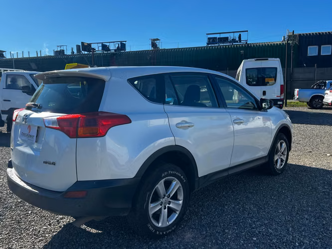 TOYOTA RAV 4 - Imagen 9