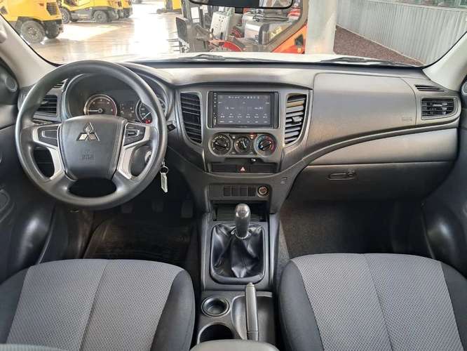 MITSUBISHI L200 2021 - Imagen 18
