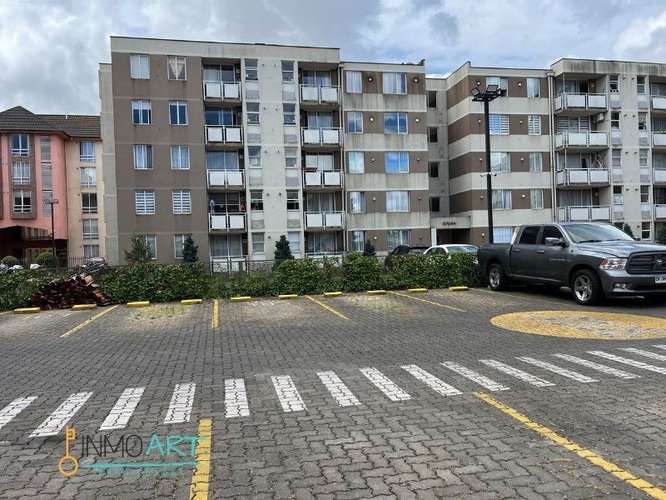 Departamento en venta de 2 dorm. + estac, Las quilas, Temuco