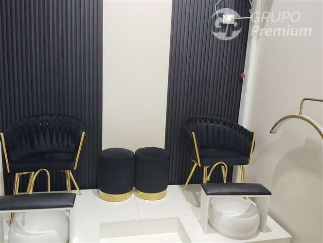 Venta de derecho de llaves, Centro de estética profesional